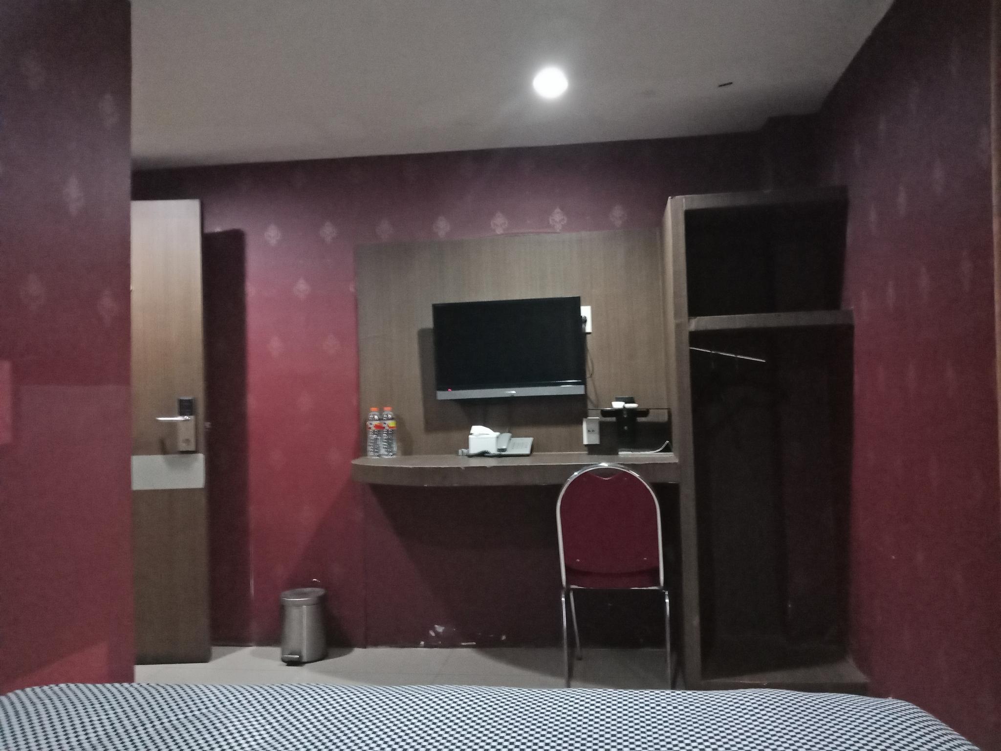 Oyo 2574 Z Suites Hotel Medan Exterior foto