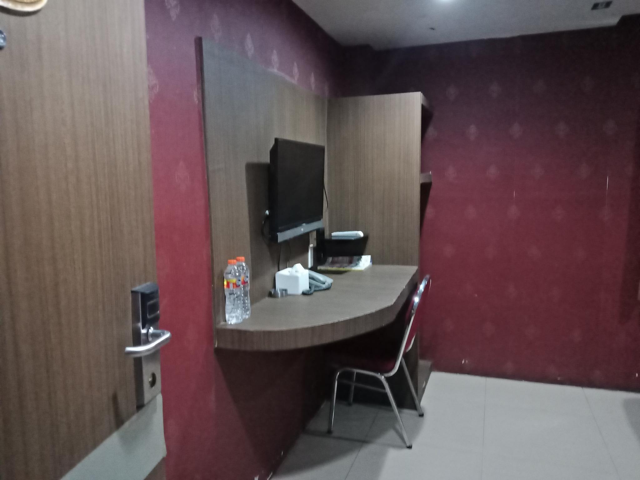 Oyo 2574 Z Suites Hotel Medan Exterior foto