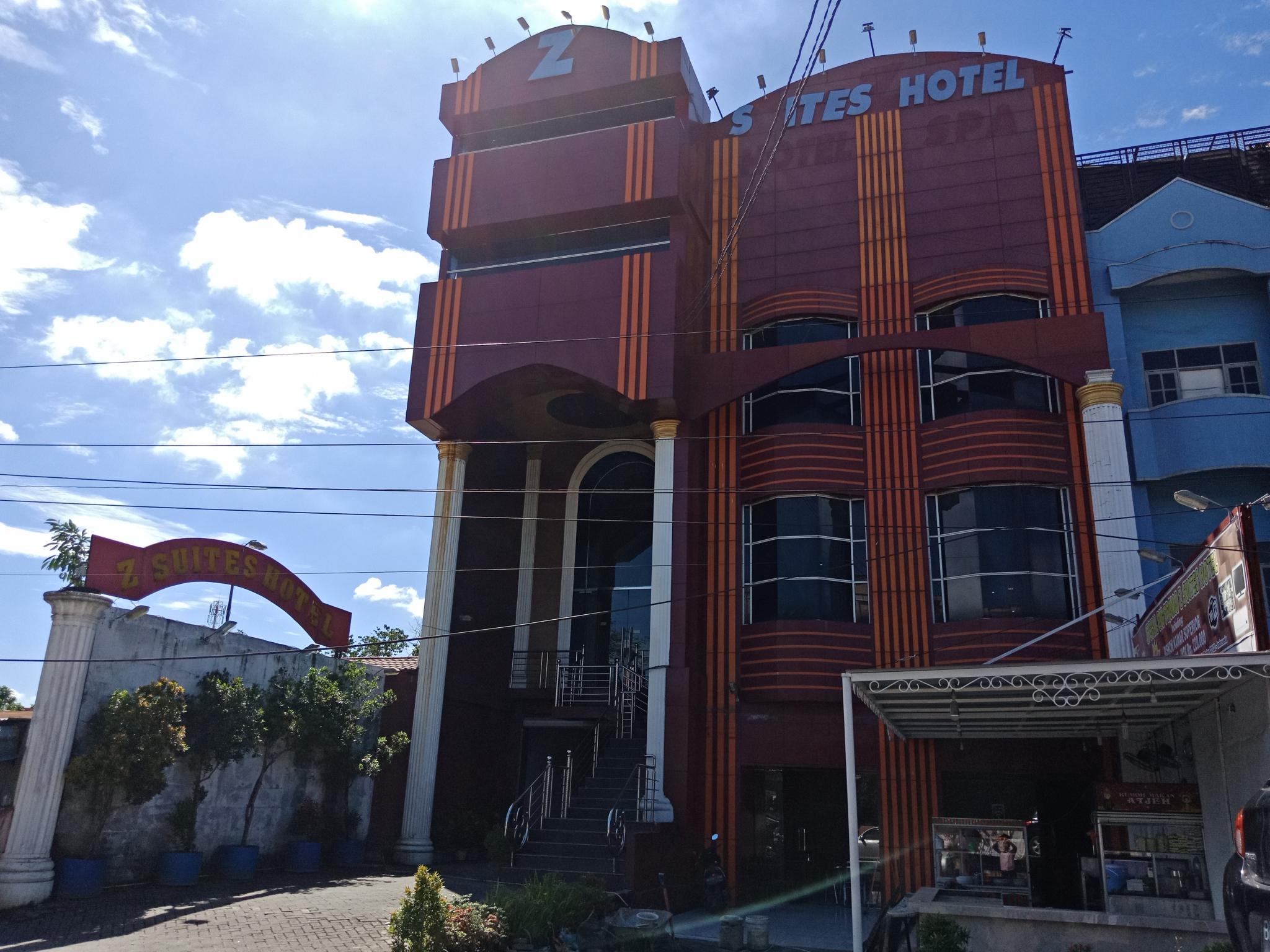 Oyo 2574 Z Suites Hotel Medan Exterior foto