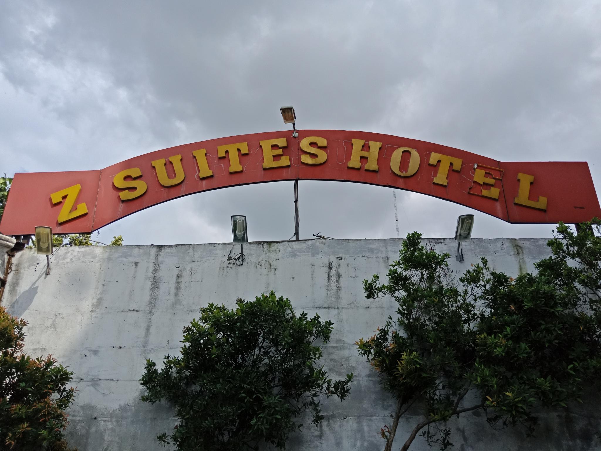 Oyo 2574 Z Suites Hotel Medan Exterior foto